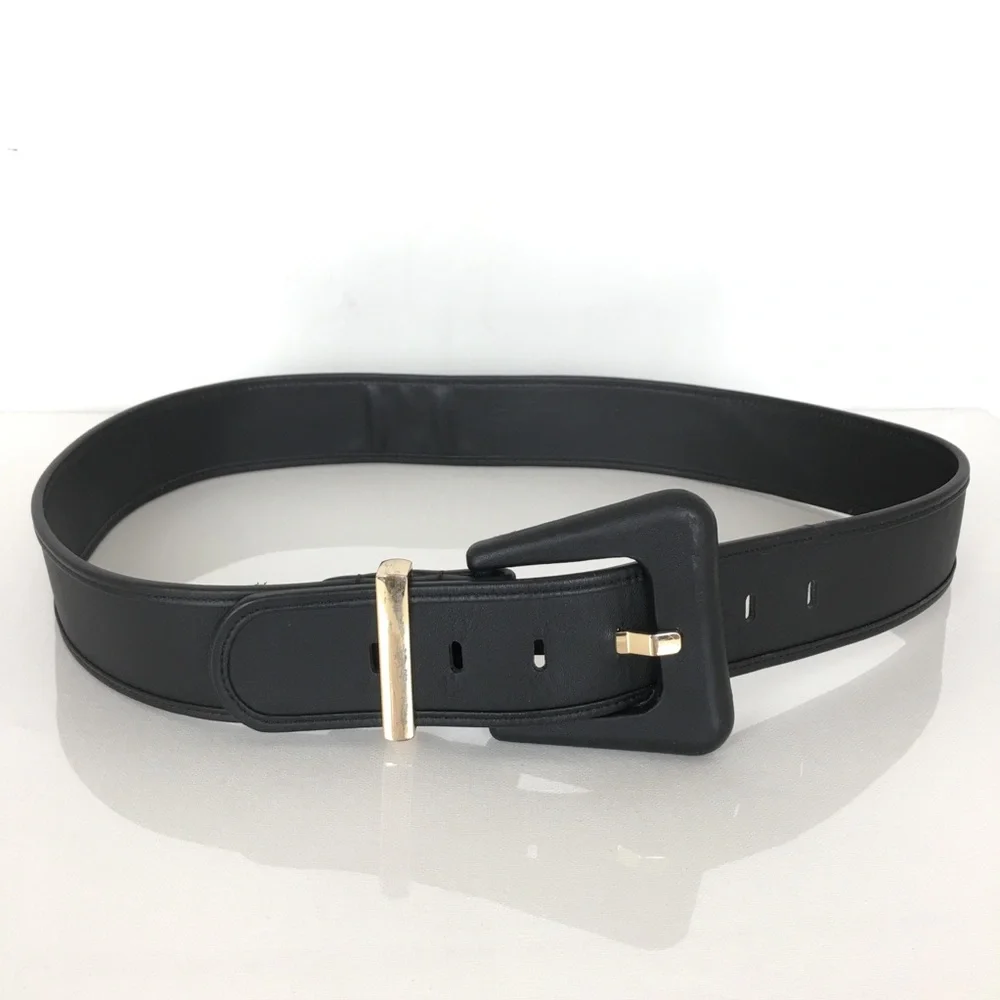 CAbi “Boss” Wide Leather Belt Black Women’s Size M Gold Buckle Preppy Minimalist